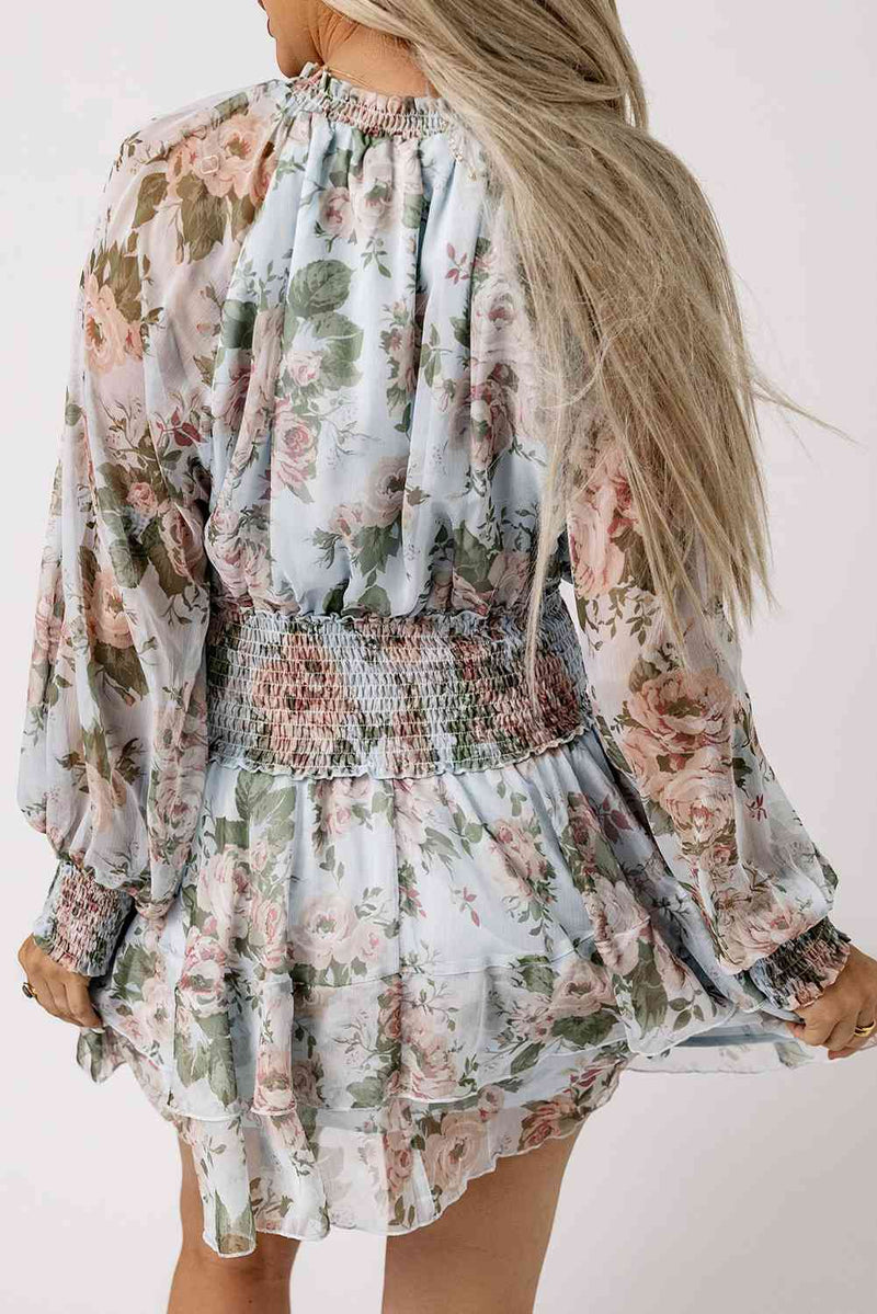 Mini-robe superposée florale à taille smockée