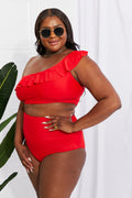 Marina West Swim Seaside Romance Bikini à une épaule à volants en rouge