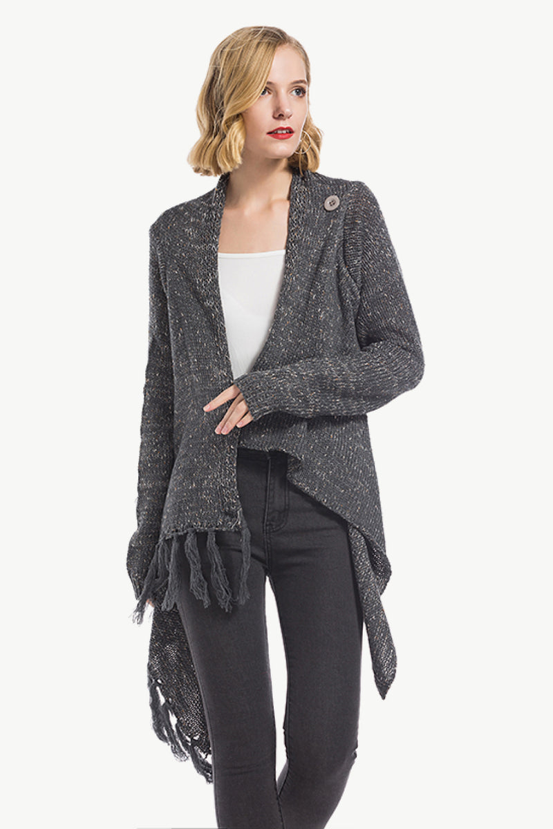 Cardigan à ourlet asymétrique avec pompon et lien à un bouton