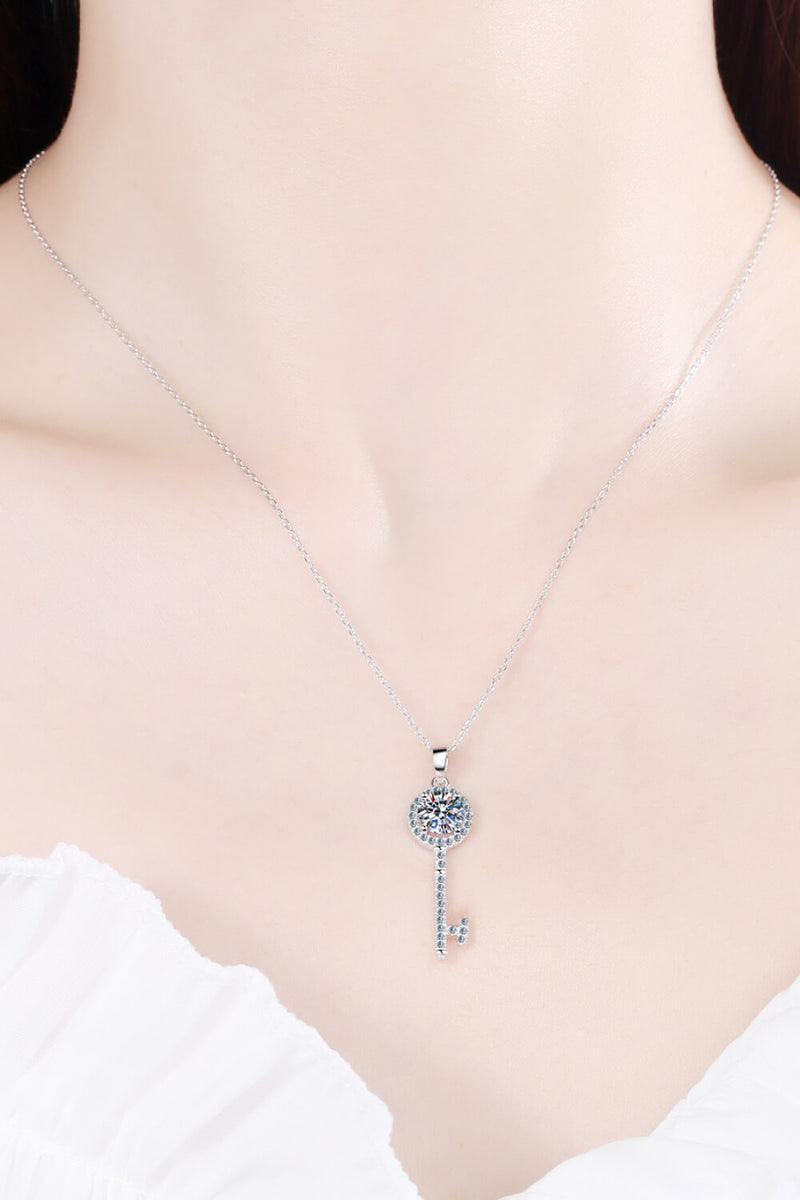 Collier pendentif clé en moissanite