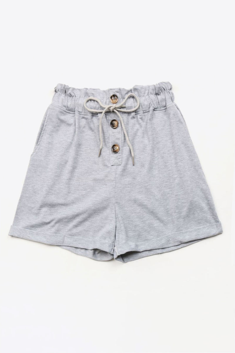 Shorts con puños y cintura con cordón y botones