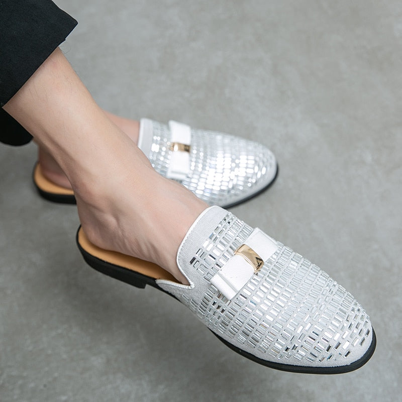 Mocasines sin espalda con detalles brillantes para hombre