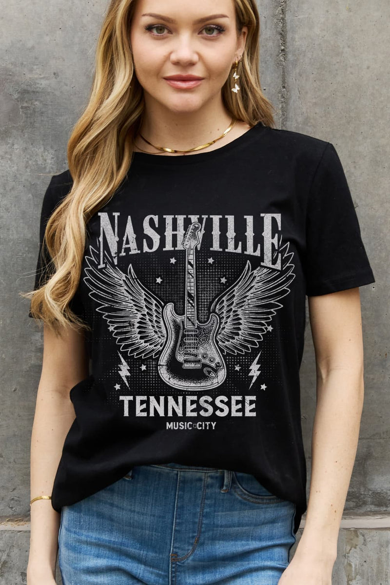 Simply Love Camiseta de algodón con estampado de NASHVILLE TENNESSEE MUSIC CITY de tamaño completo de Simply Love