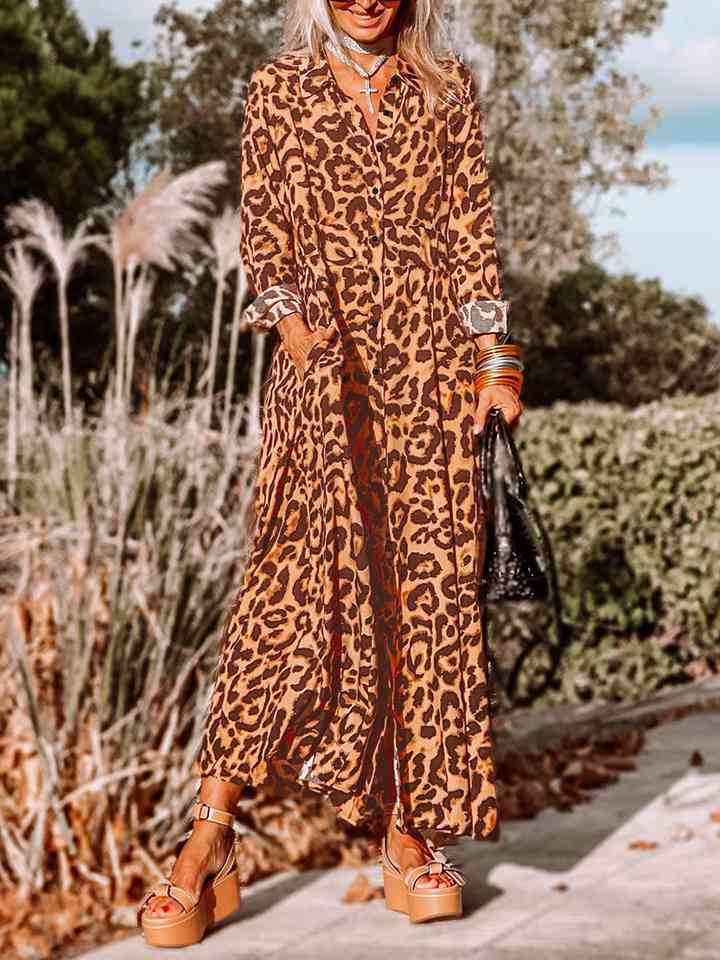 Vestido largo con botones de leopardo
