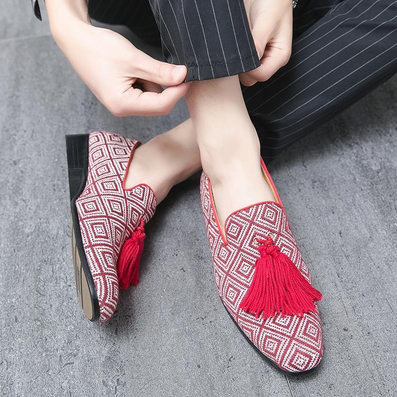 Men's Embroidered Tassel Loafers - AM APPAREL