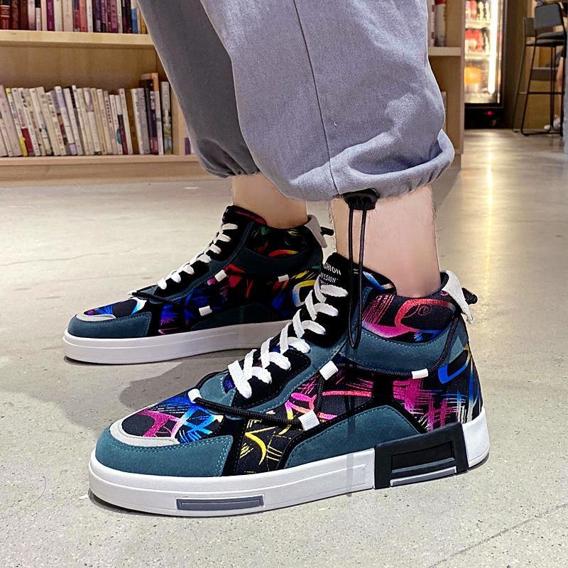 Men's High Top Graffiti Printed Sneakers - AM APPAREL