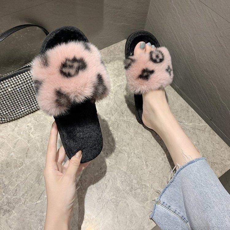 Women's Cotton Furry Indoor Slippers - AM APPAREL